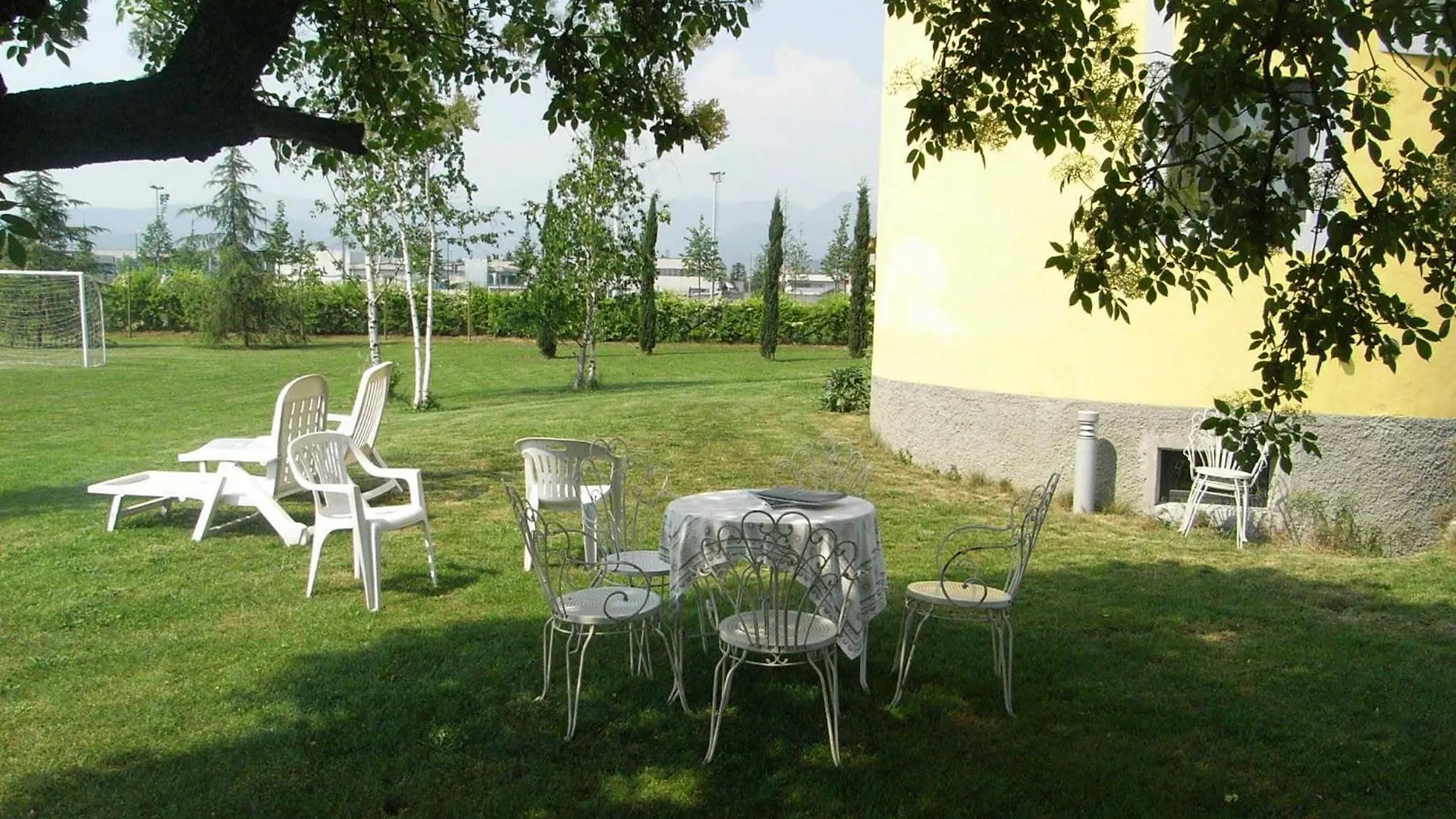 I Silos Guest House  Seriate
